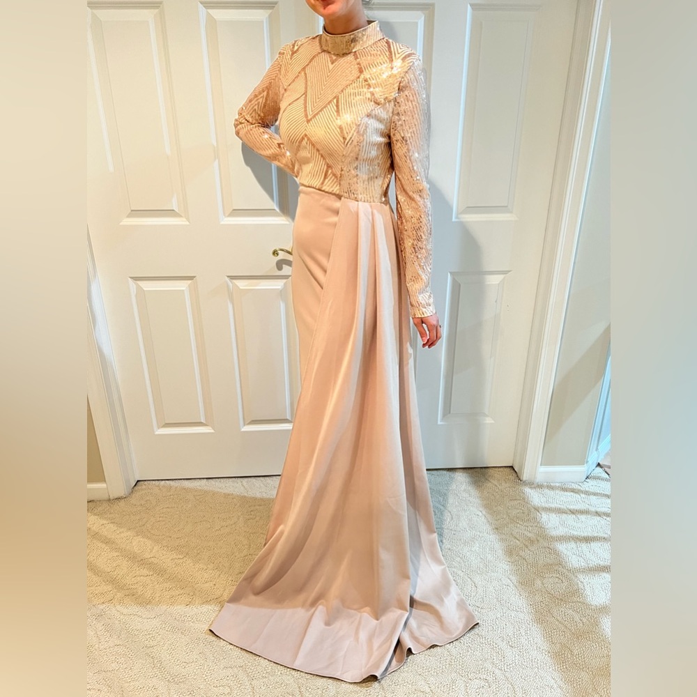 Rose gold sequin gown size - size 6/8 - Picture 4 of 5